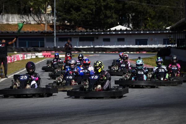 SM Kart Competition comemorou Dia dos Pais em corrida com pais de pilotos